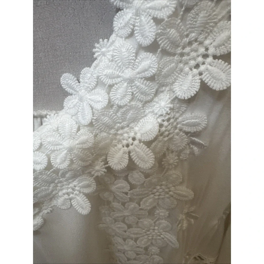 Freckled Poppy X POL  Blouse Top Women Size Small Long Sleeve V Neck White - Picture 3 of 9